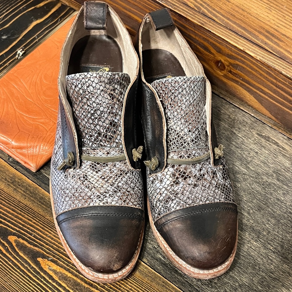 Freebird by Steven Mabel size 10